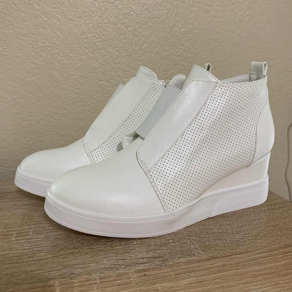 Wedge Shoes - Sneakers